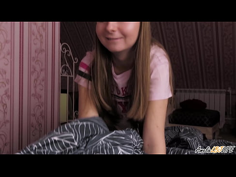 ❤️ Blondie imeb oma BFF-i sügavalt ja saab sperma suhu ️❌ Kaunis porno at et.pornovore.ru